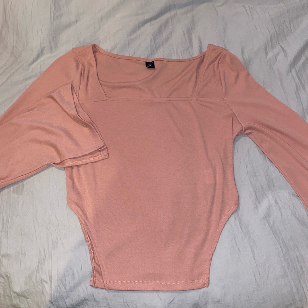 Cropped long sleeve top